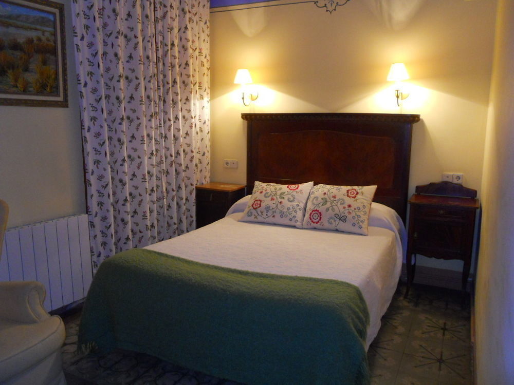 Hotel 1900 Casa Anita Requena Exteriör bild